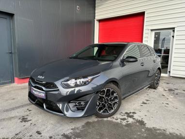 Voir le détail de l'offre de cette KIA Ceed 1.6 CRDI 136ch MHEV GT Line de 2023 en vente à partir de 28 999 € 