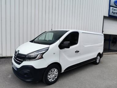 Voir le détail de l'offre de cette RENAULT Trafic Fg L2H1 1300 2.0 dCi 120ch Grand Confort E6 de 2021 en vente à partir de 273.86 €  / mois