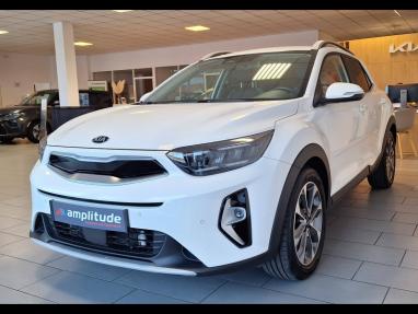 Voir le détail de l'offre de cette KIA Stonic 1.0 T-GDi 120ch MHEV Premium DCT7 de 2021 en vente à partir de 223.9 €  / mois