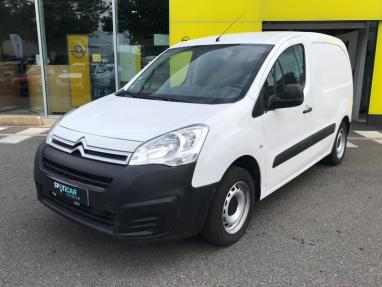 Voir le détail de l'offre de cette CITROEN Berlingo M 1.6 VTi 95 Club 3 Places de 2018 en vente à partir de 199.34 €  / mois