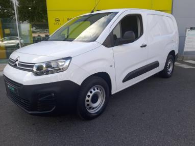 Voir le détail de l'offre de cette CITROEN Berlingo Van XL 950kg BlueHDi 100 S&S Club BVM5 de 2021 en vente à partir de 255.73 €  / mois