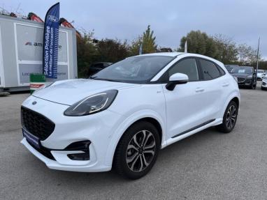 Voir le détail de l'offre de cette FORD Puma 1.0 Flexifuel 125ch S&S mHEV ST-Line de 2022 en vente à partir de 236.59 €  / mois