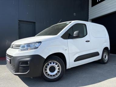 Voir le détail de l'offre de cette CITROEN Berlingo Van M 1000kg BlueHDi 100 S&S Driver de 2019 en vente à partir de 14 299 € 