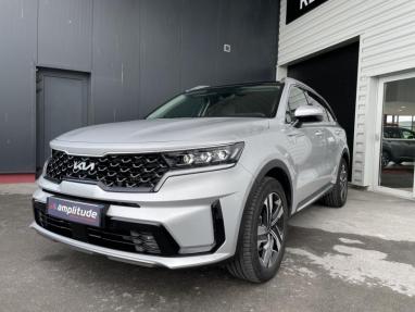 Voir le détail de l'offre de cette KIA Sorento 1.6 T-GDi 230ch HEV Design BVA6 4x2 7 places de 2023 en vente à partir de 44 999 € 