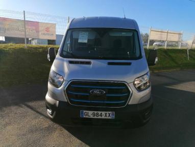 Voir le détail de l'offre de cette FORD Transit 2T Fg PE 390 L2H2 198 kW Batterie 75/68 kWh Trend Business de 2023 en vente à partir de 535.82 €  / mois