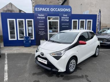 Voir le détail de l'offre de cette TOYOTA Aygo 1.0 VVT-i 72ch x-play 5p MY20 de 2021 en vente à partir de 104.79 €  / mois