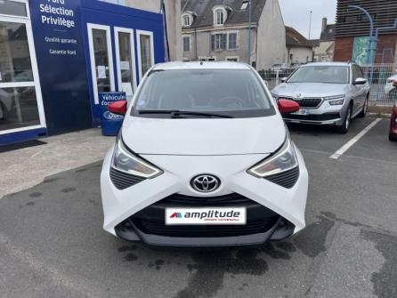 TOYOTA Aygo 1.0 VVT-i 72ch x-play 5p MY20 à vendre à Orléans - Image n°2