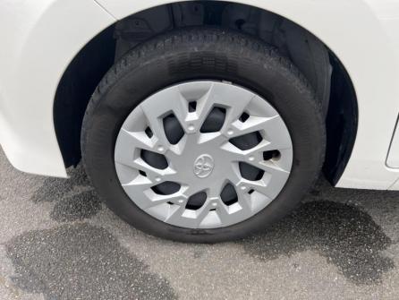 TOYOTA Aygo 1.0 VVT-i 72ch x-play 5p MY20 à vendre à Orléans - Image n°9