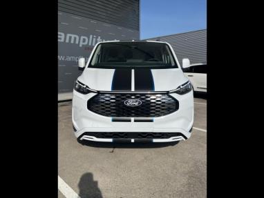 Voir le détail de l'offre de cette FORD Transit Custom Fg 320 L1H1 Electrique 160 kW 218ch Sport de 2025 en vente à partir de 57 490 € 